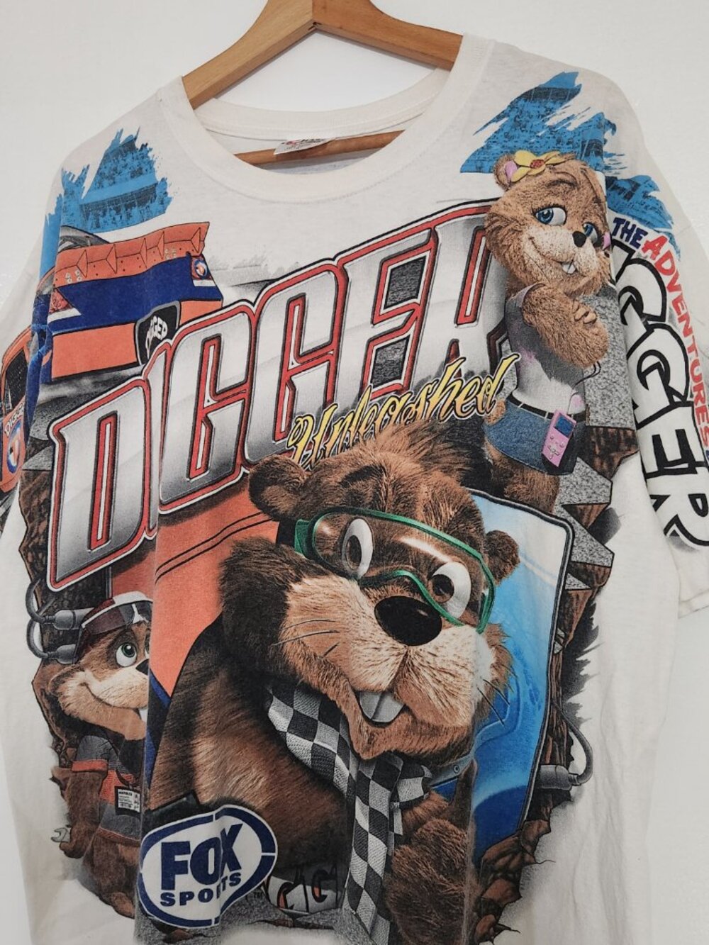 Vintage Nascar T Shirt Size XL Digger and Friends Fox Sports Racing Cartoon AOP - Picture 4 of 6